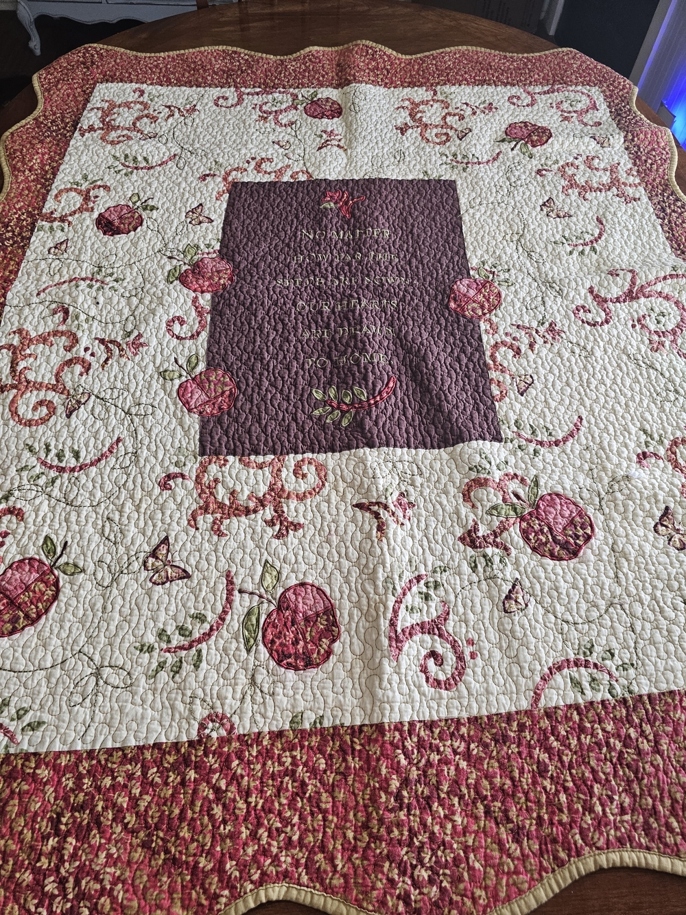 Quilt Blanket Throw Wall Hanging Apple